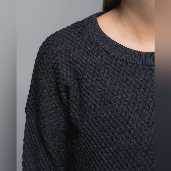 Lululemon Yogi Crew Sweater Heathered Black  Size Small Activewear Casual Knit - Picture 3 of 12